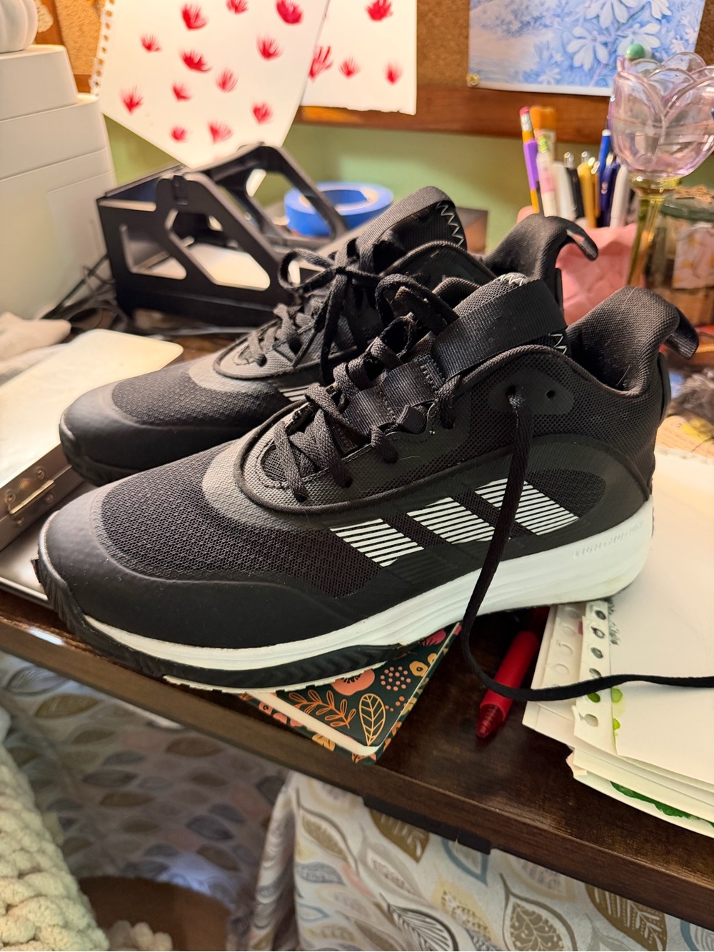 adidas Black Athletic Sneakers with White Midsole Basketball Shoes size 8 in men